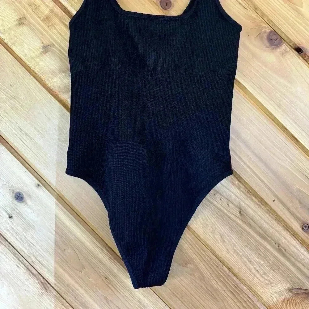 OQQ Women's Black Ribbed Tank Bodysuit Size Medium - Picture 2 of 6